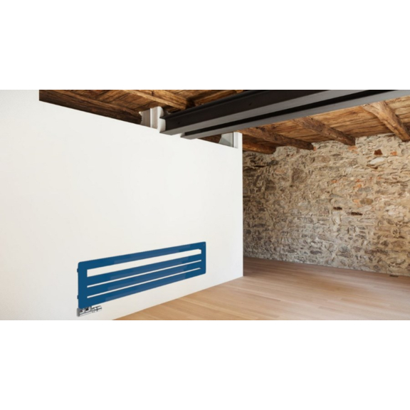 TERMA Aero HG Designheizkörper RAL5010 an Wand